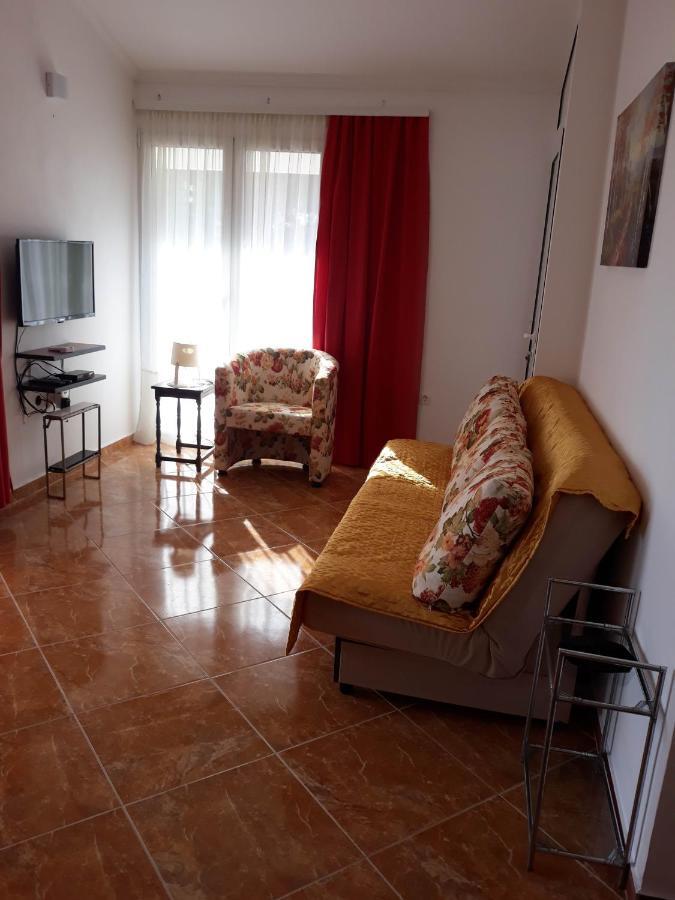 סוטומורה Apartments Jovanic With 2 Bedrooms מראה חיצוני תמונה